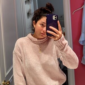 SOFT BLUSH PINK SWEATER